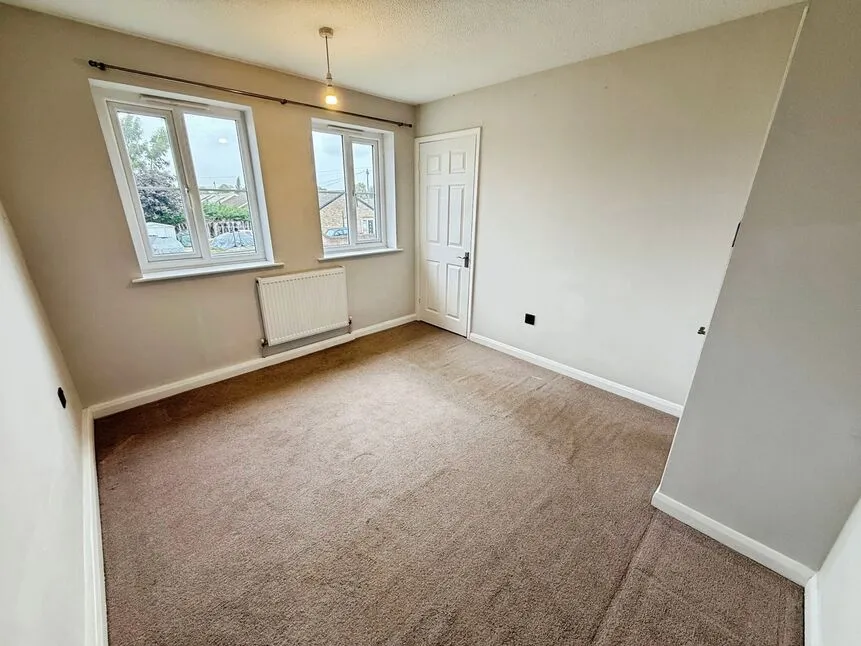 St. Francis Court, North Hykeham, LN6, photo 10