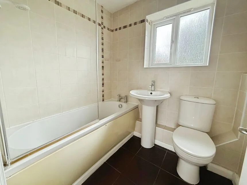 St. Francis Court, North Hykeham, LN6, photo 7