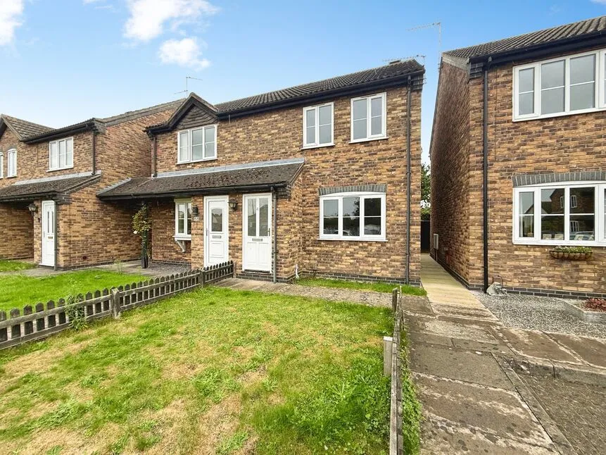 2 bed house for sale, St. Francis Court, North Hykeham, LN6