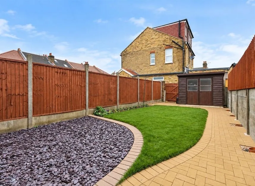 Cambridge Road, Hounslow, TW4, photo 10