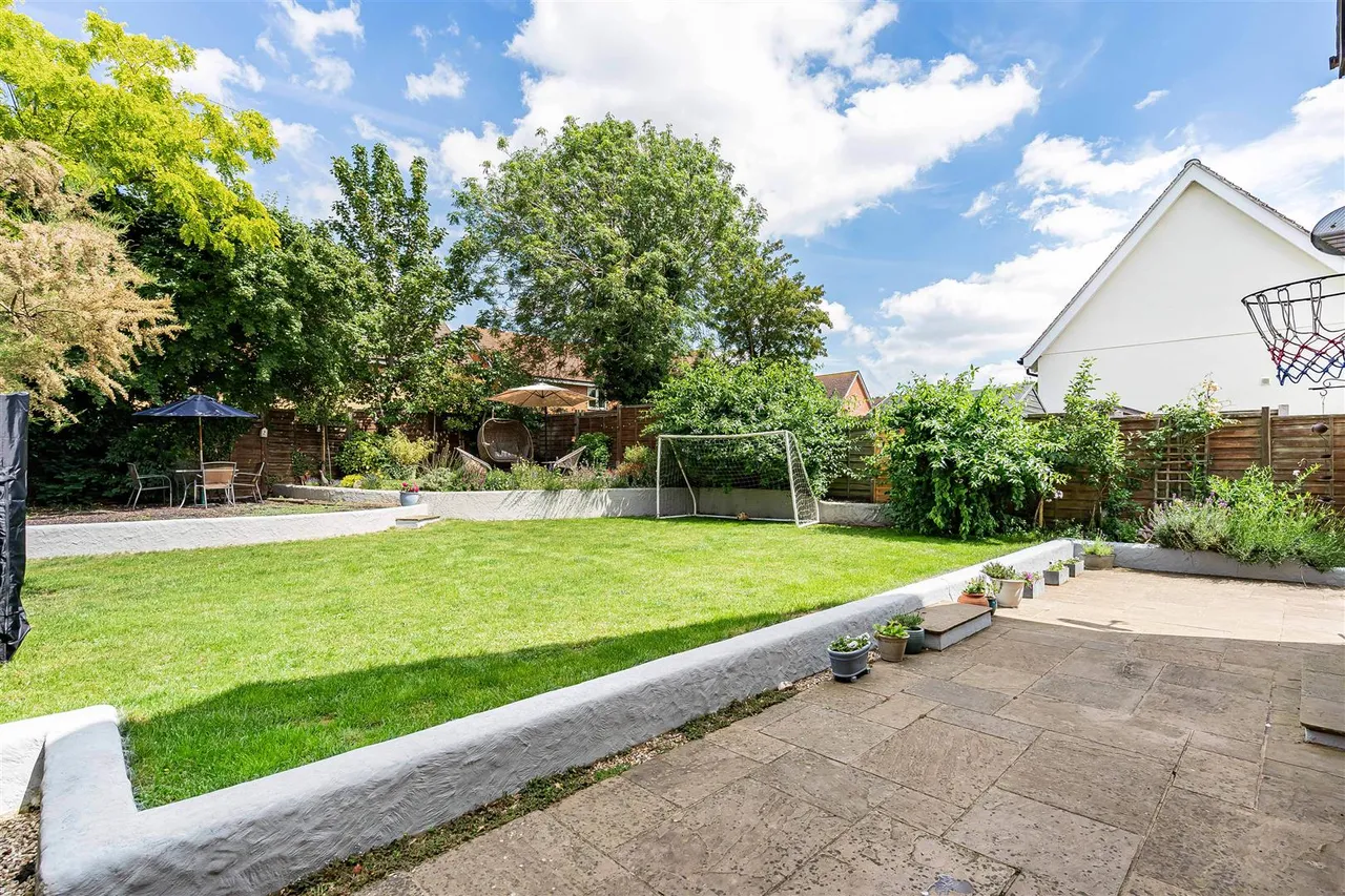 The Willows, Great Chesterford, CB10, photo 10