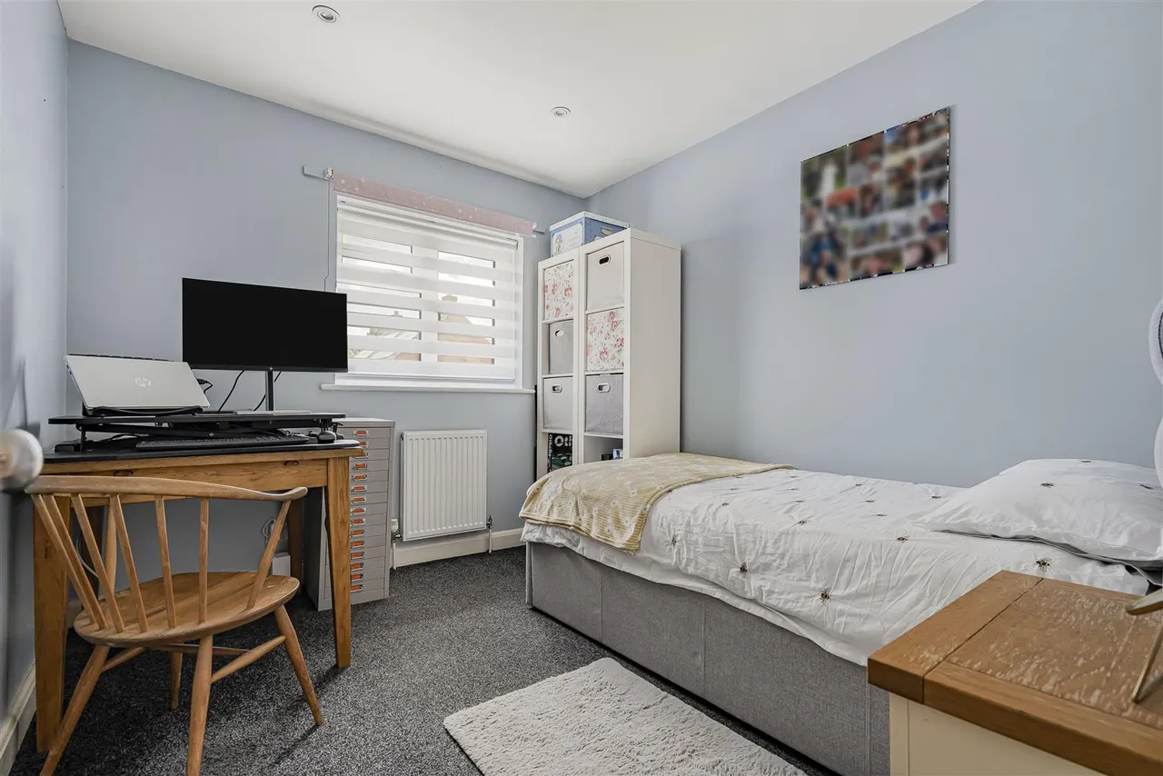 The Willows, Great Chesterford, CB10, photo 20