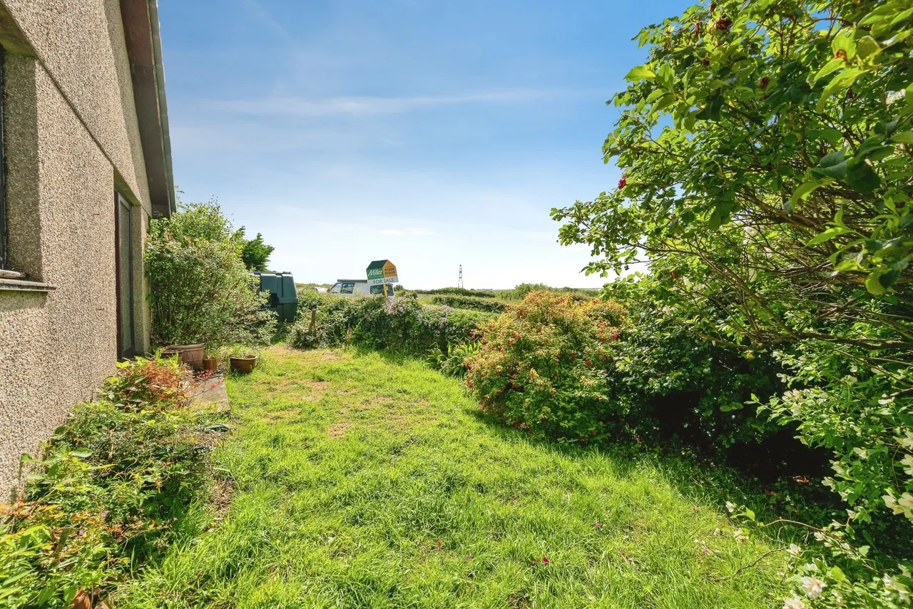 Allen Park, St. Kew Highway, PL30, photo 3