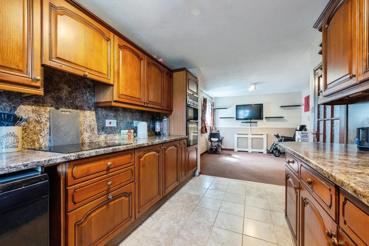 Allen Park, St. Kew Highway, PL30, photo 6