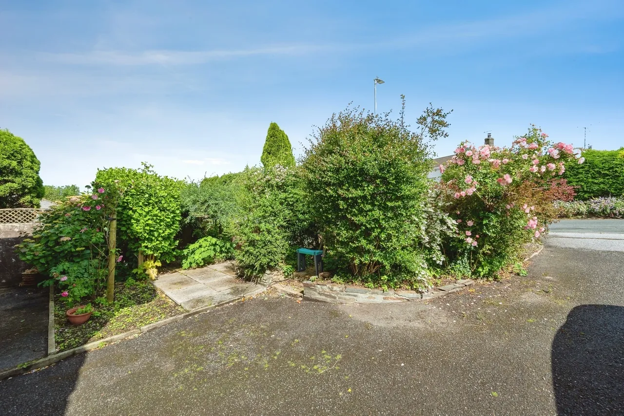 Allen Park, St. Kew Highway, PL30, photo 13
