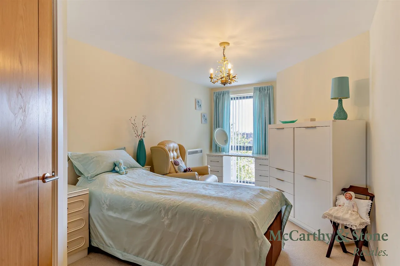 Keeper Close, Taunton, TA1, photo 9
