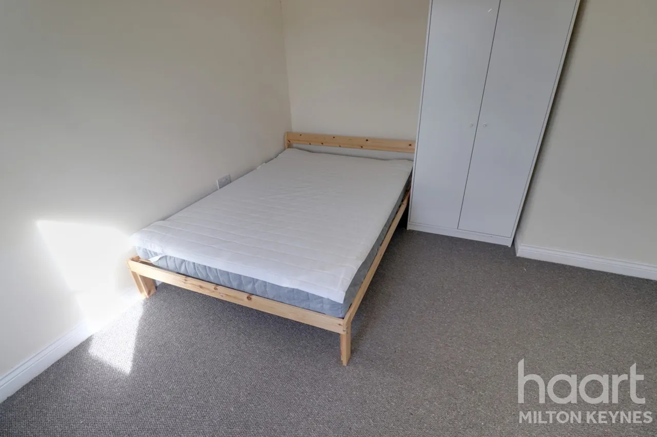 Lavender Hill, MK10, photo 24