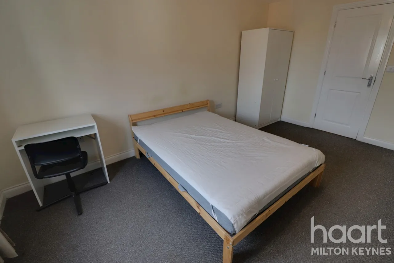 Lavender Hill, MK10, photo 20