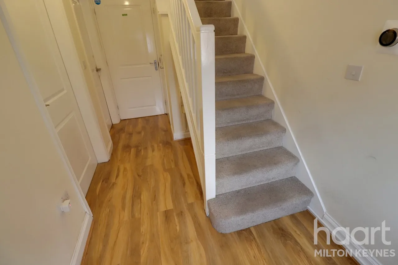 Lavender Hill, MK10, photo 2