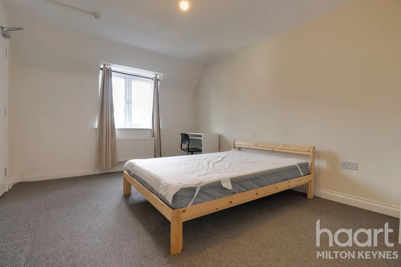 Lavender Hill, MK10, photo 22