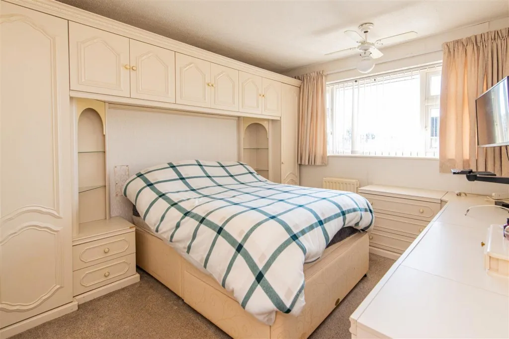 Deeble Road, Kettering, photo 9