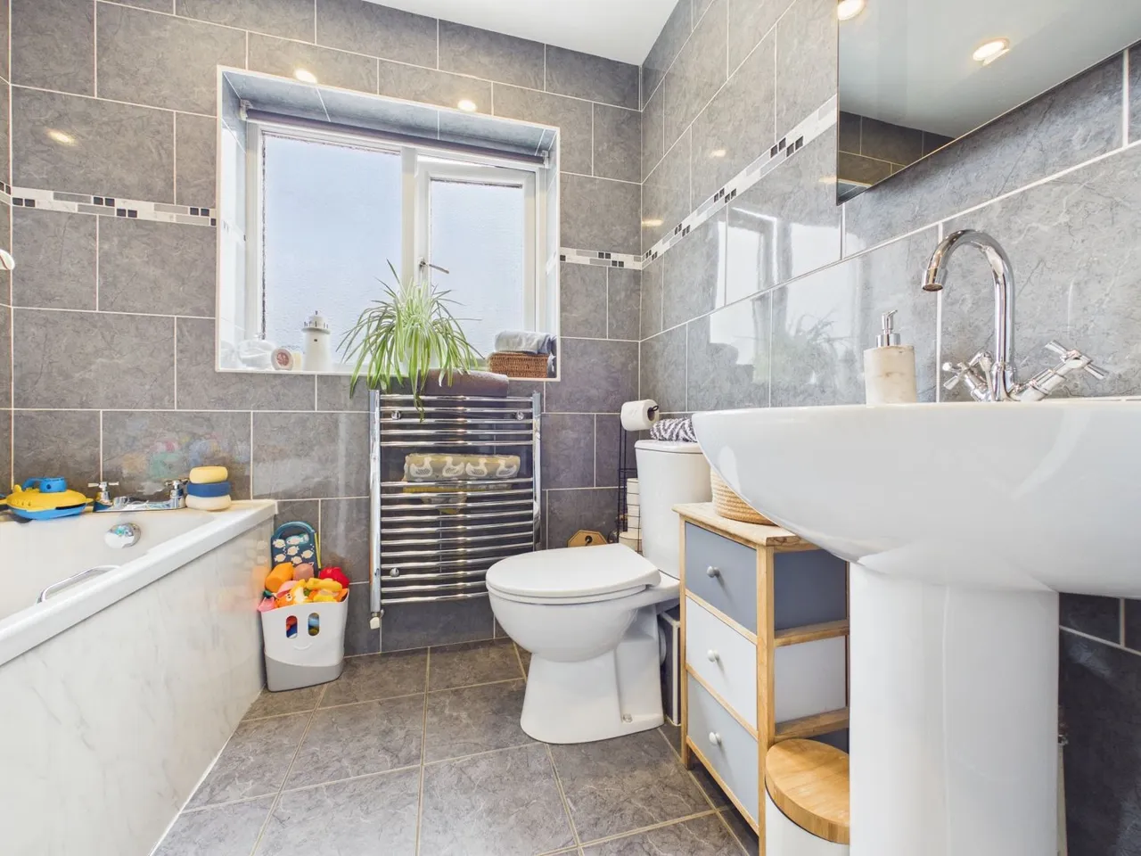 Firethorn Drive, Hyde, SK14, photo 22