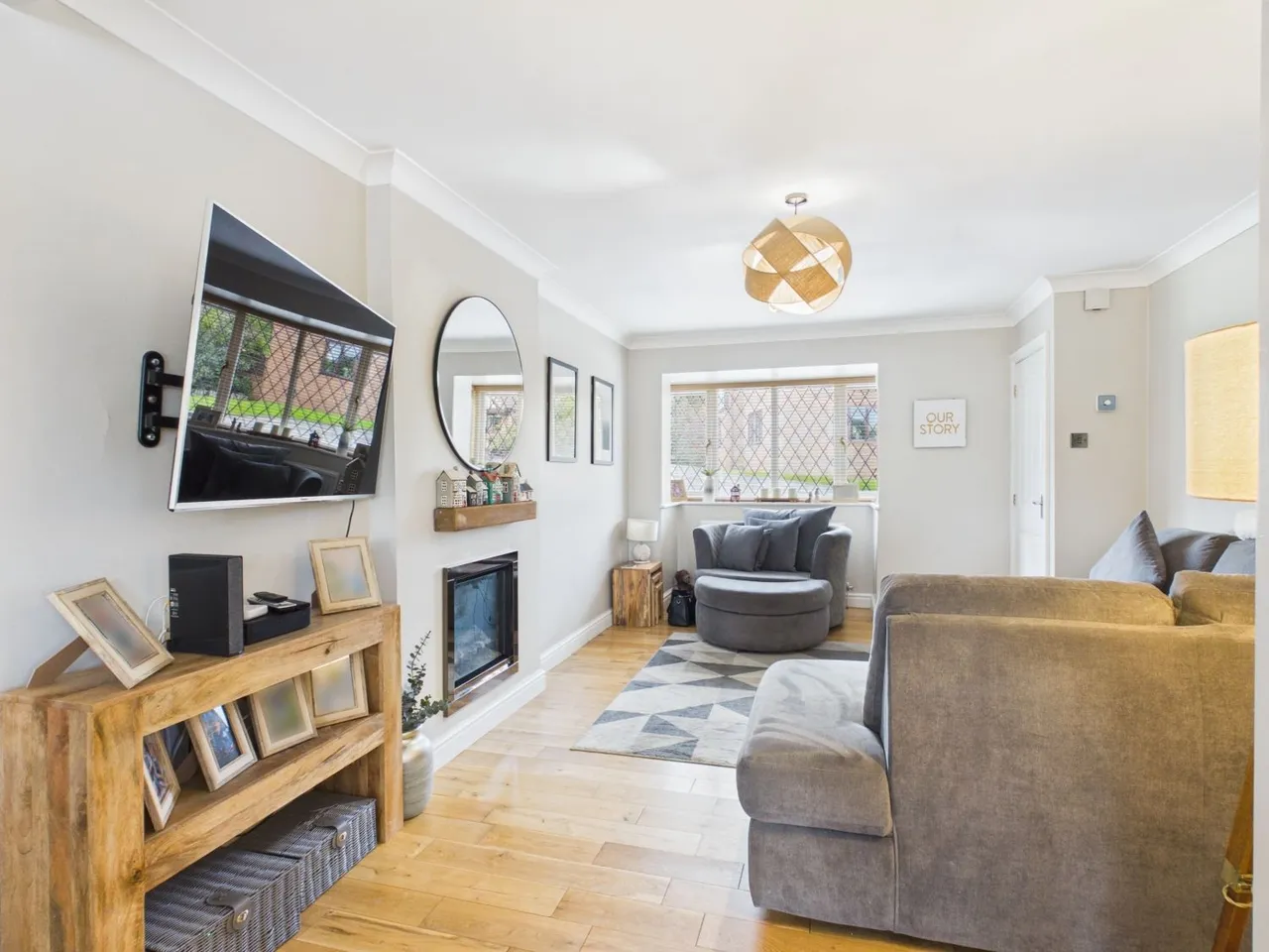Firethorn Drive, Hyde, SK14, photo 4