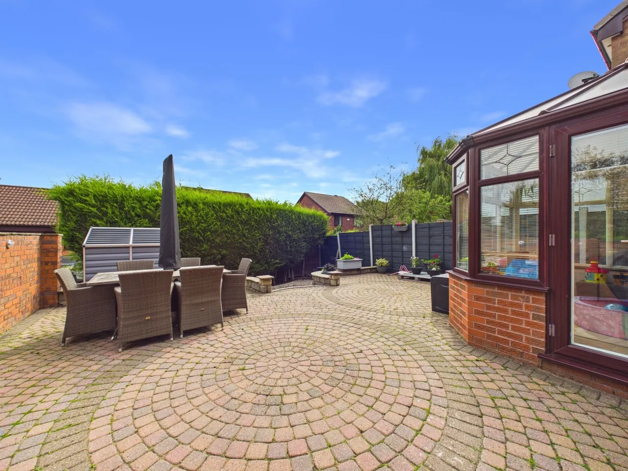 Firethorn Drive, Hyde, SK14, photo 25