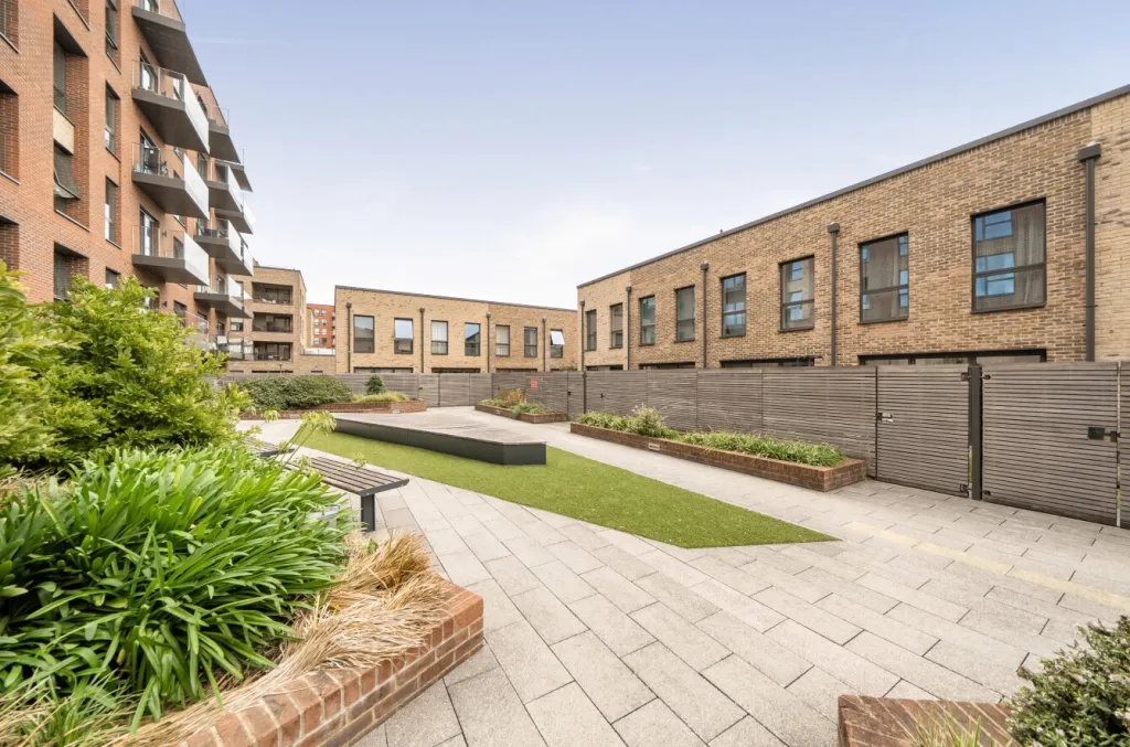 Lismore Boulevard, Colindale, NW9, photo 18