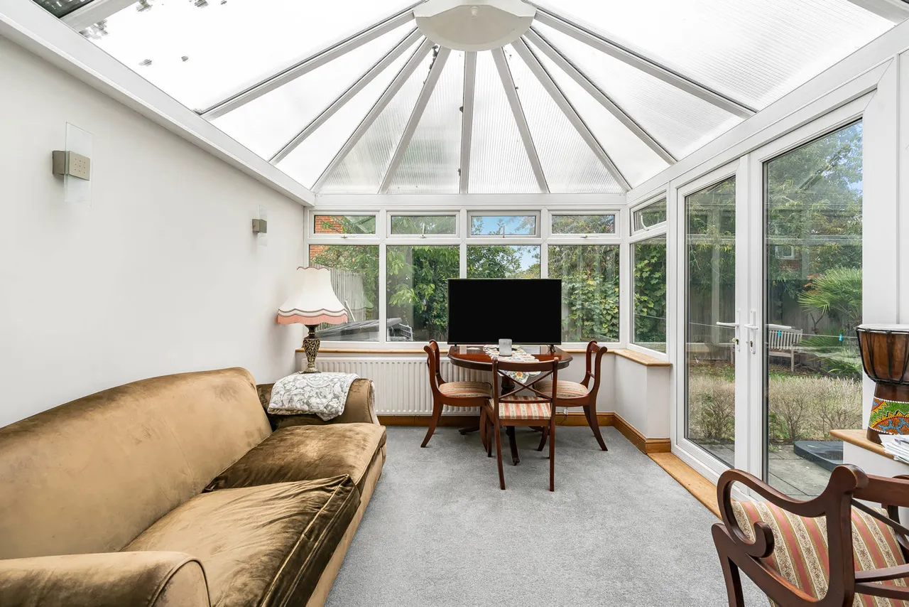 South Avenue, Farnham, GU9, photo 7