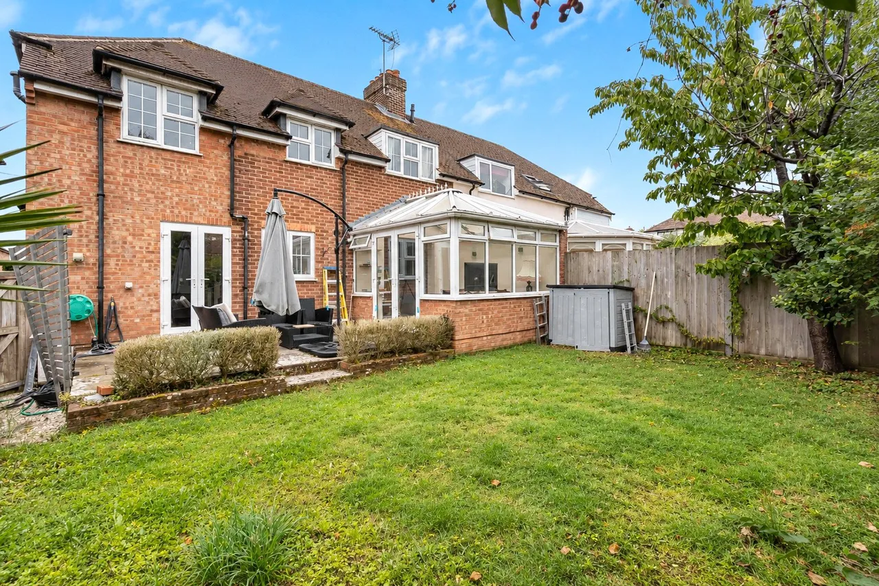 South Avenue, Farnham, GU9, photo 4