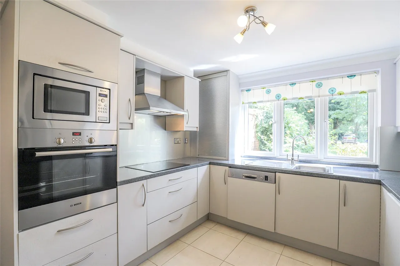 London Road, St. Albans, Hertfordshire, AL1 1TS, photo 4