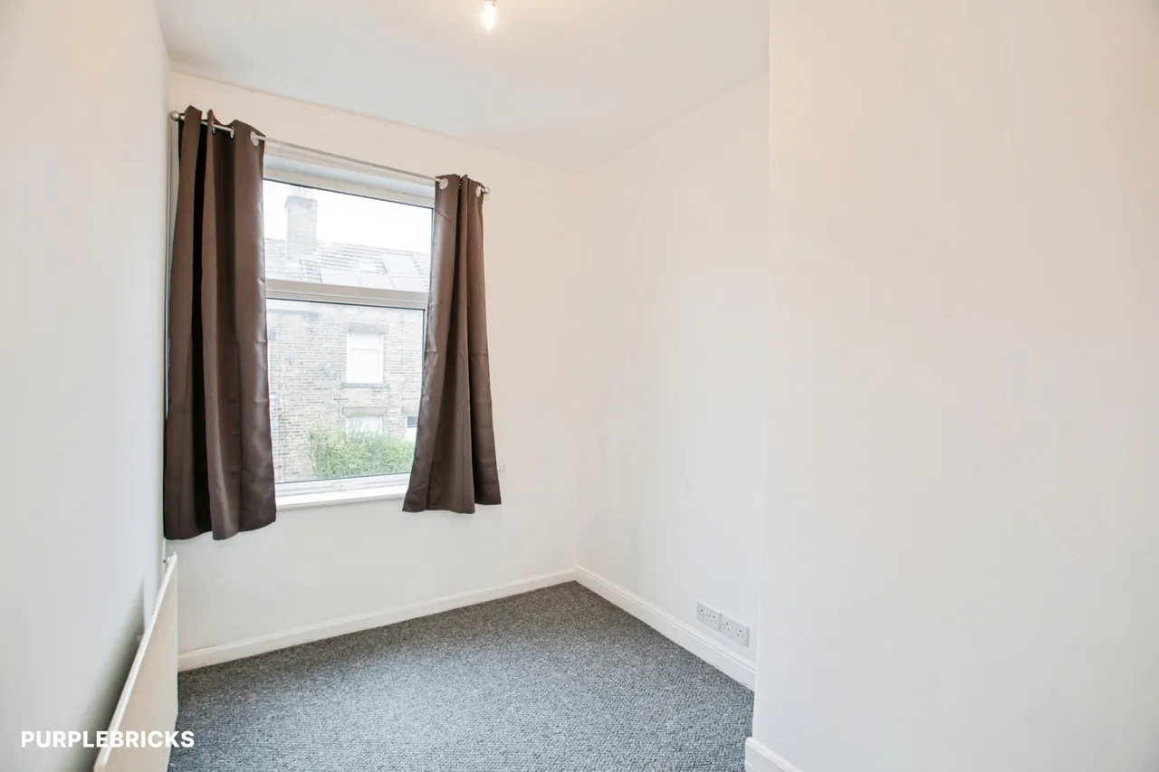 Turnpike Street, Elland, HX5, photo 11