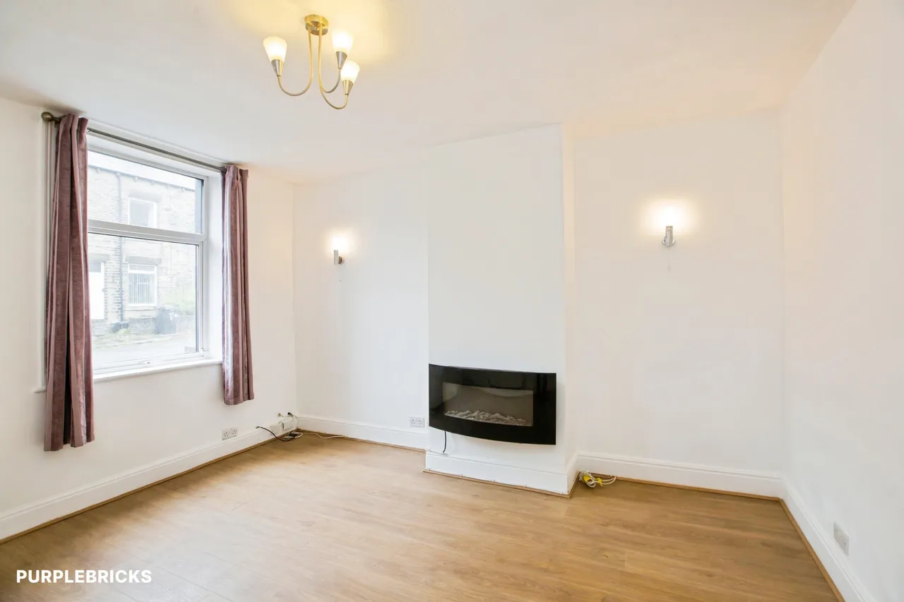 Turnpike Street, Elland, HX5, photo 4