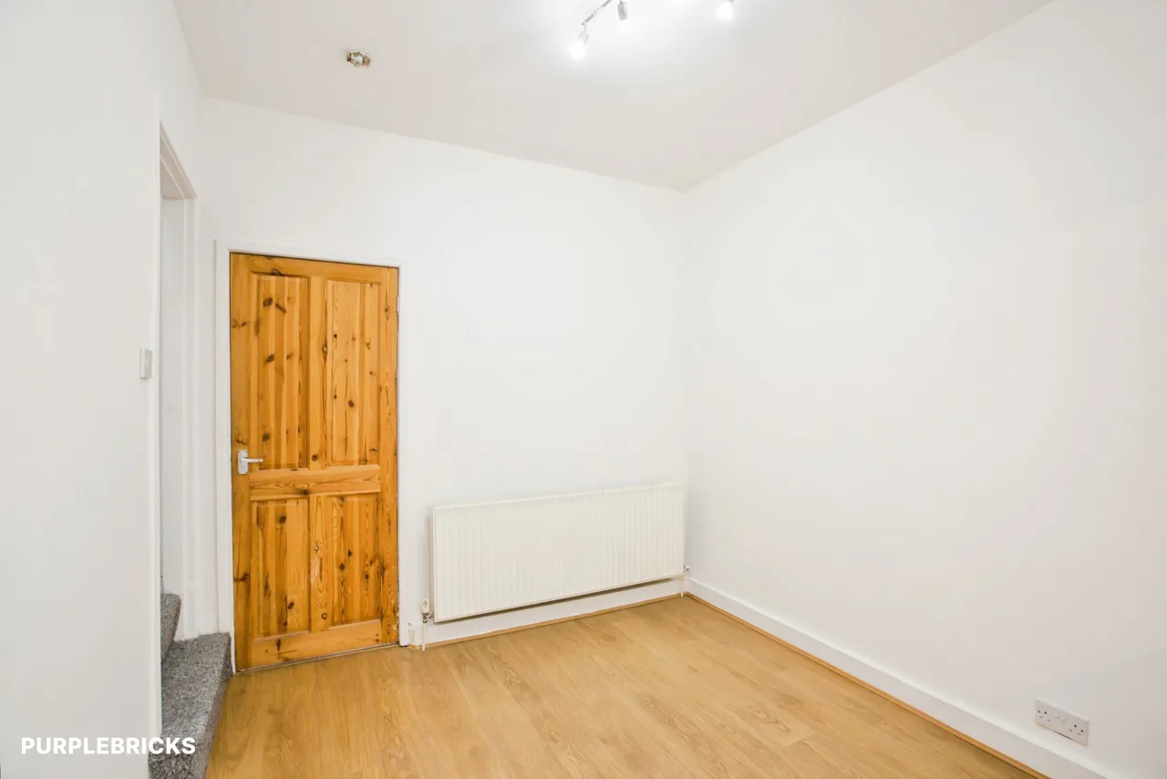 Turnpike Street, Elland, HX5, photo 5