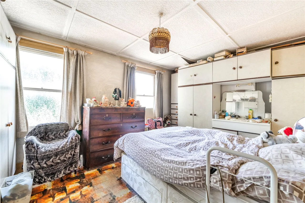 Fulwell Road, Teddington, TW11 0RH, photo 8