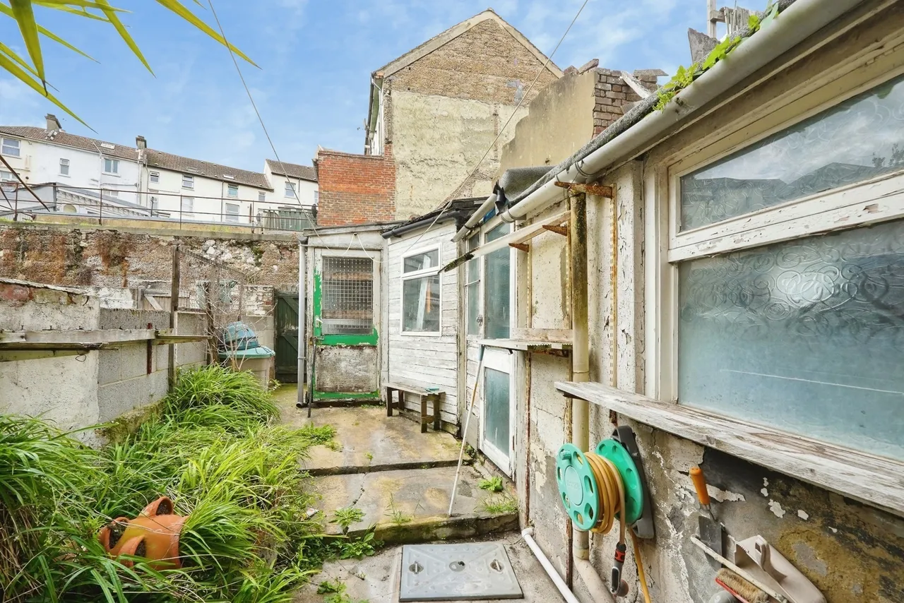 Bradstone Road, Folkestone, CT20, photo 11