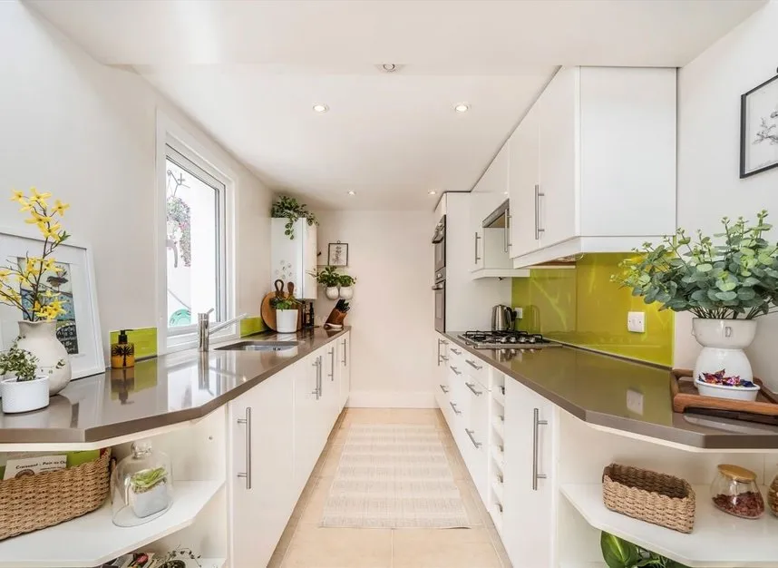 Avenue Road, Acton, W3, photo 4
