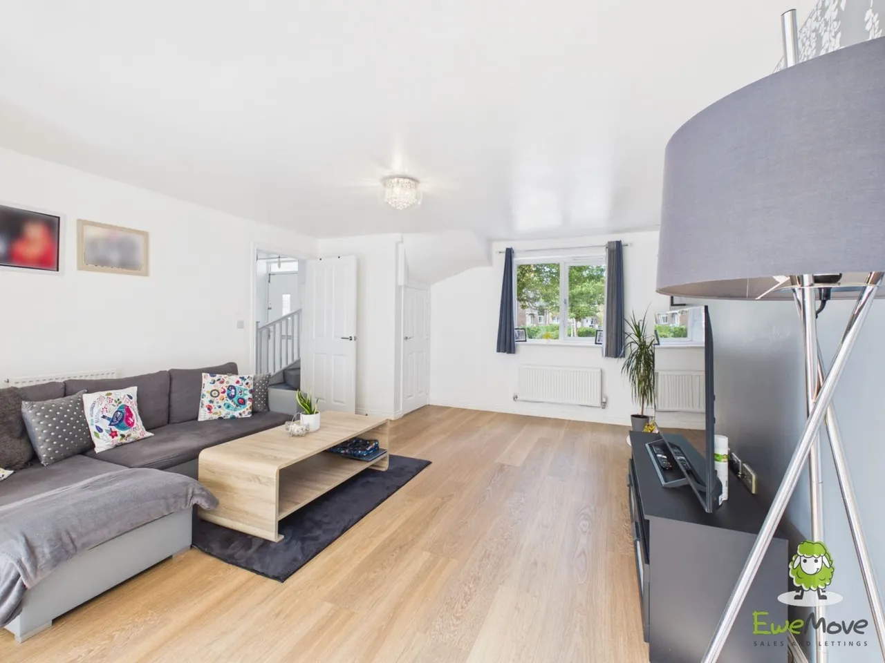 Edmund Court, Basingstoke, RG24, photo 9