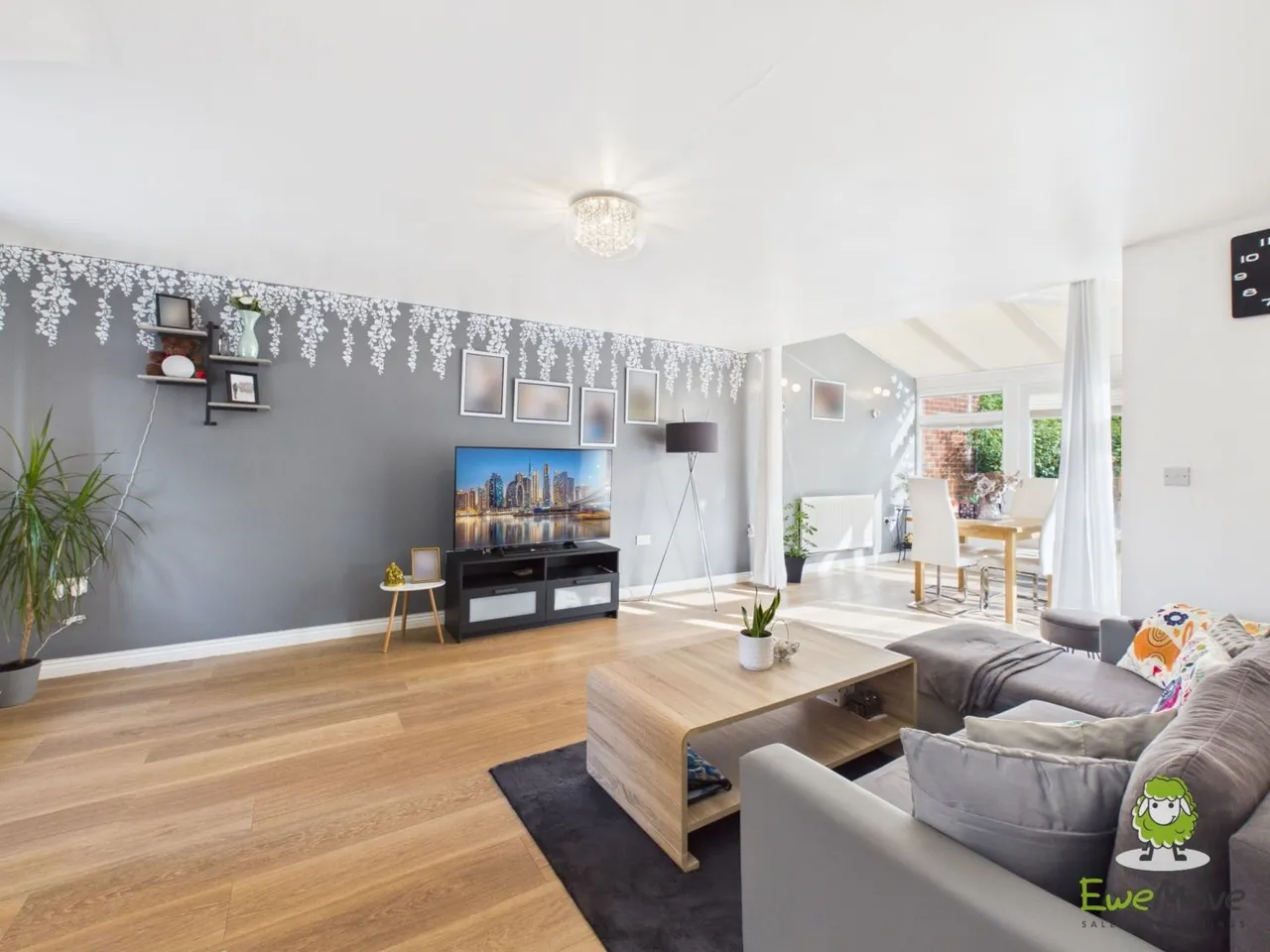 Edmund Court, Basingstoke, RG24, photo 3