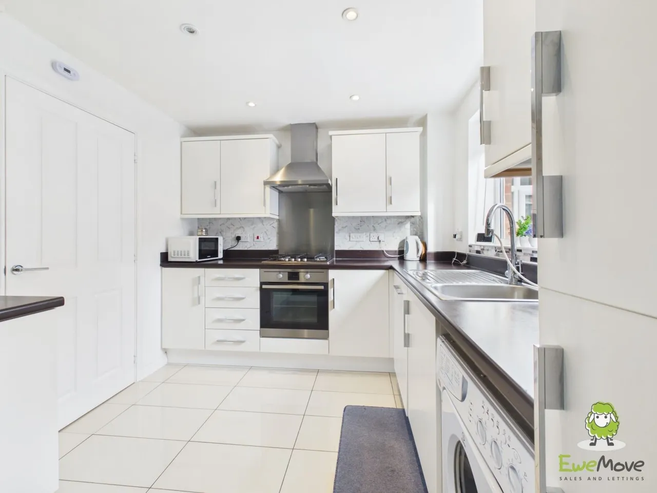 Edmund Court, Basingstoke, RG24, photo 10