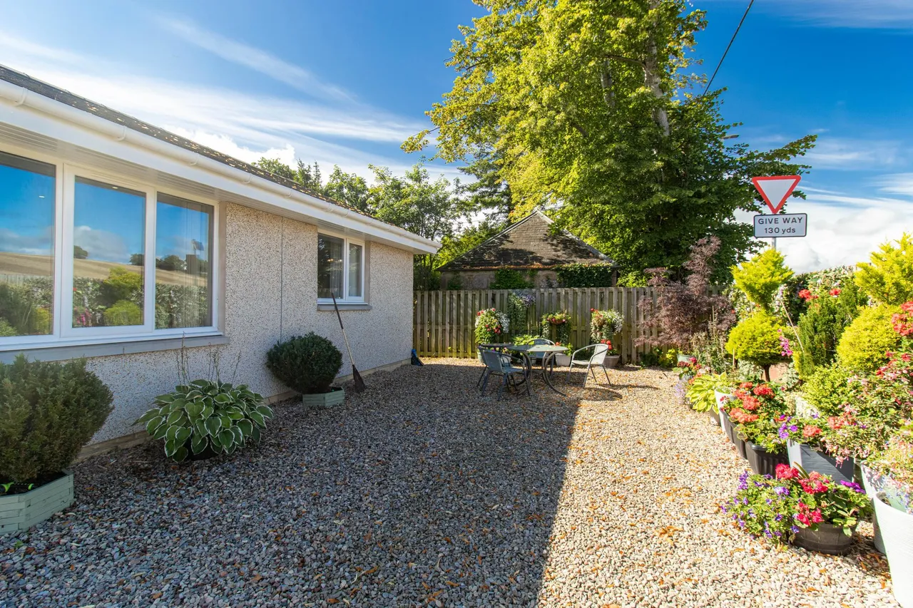 Main Road, Westmuir, DD8, photo 34