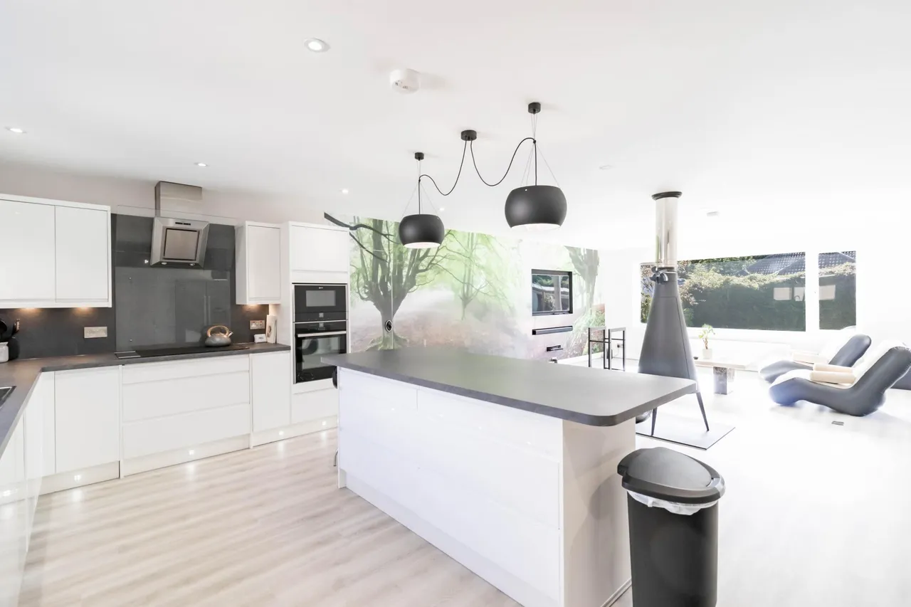 Main Road, Westmuir, DD8, photo 3