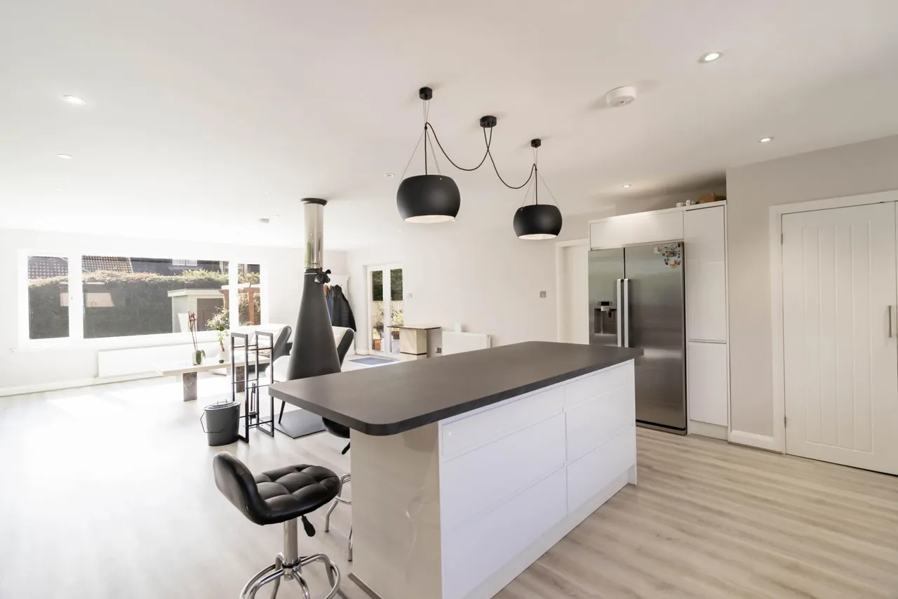Main Road, Westmuir, DD8, photo 6