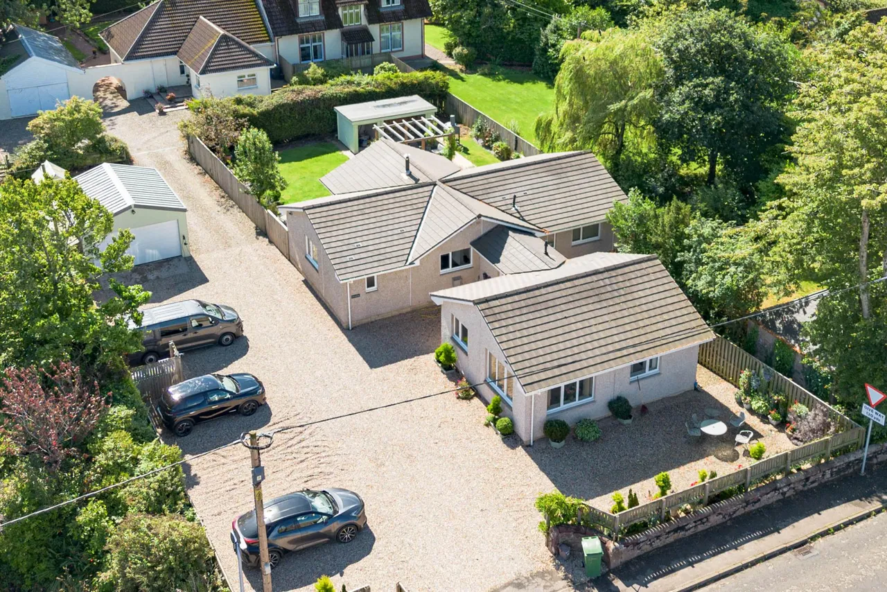 Main Road, Westmuir, DD8, photo 46