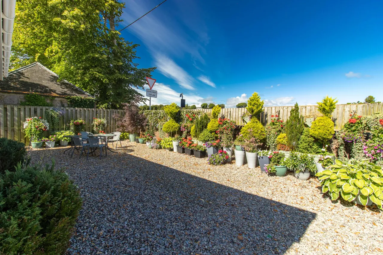 Main Road, Westmuir, DD8, photo 33