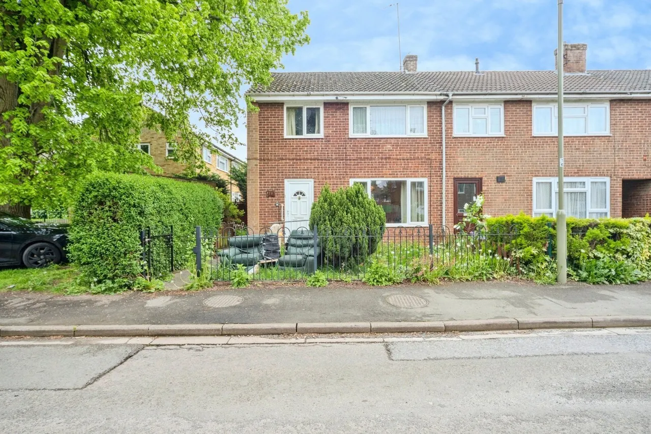3 bed house for sale — Edmunds Road, BANBURY, Oxfordshire, OX16