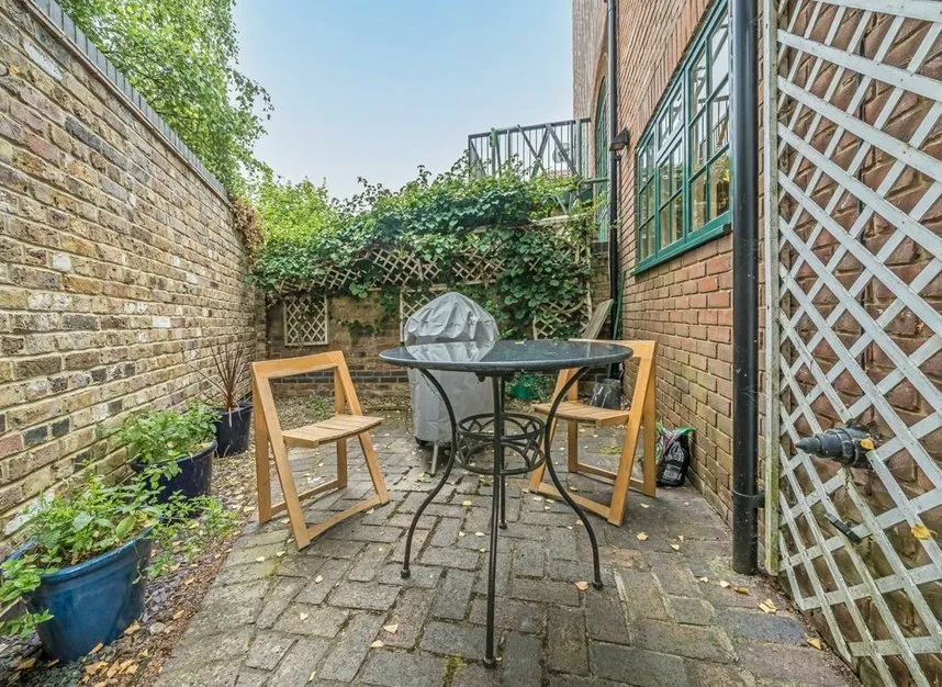 Beverley Lane, Kingston Upon Thames, KT2, photo 8