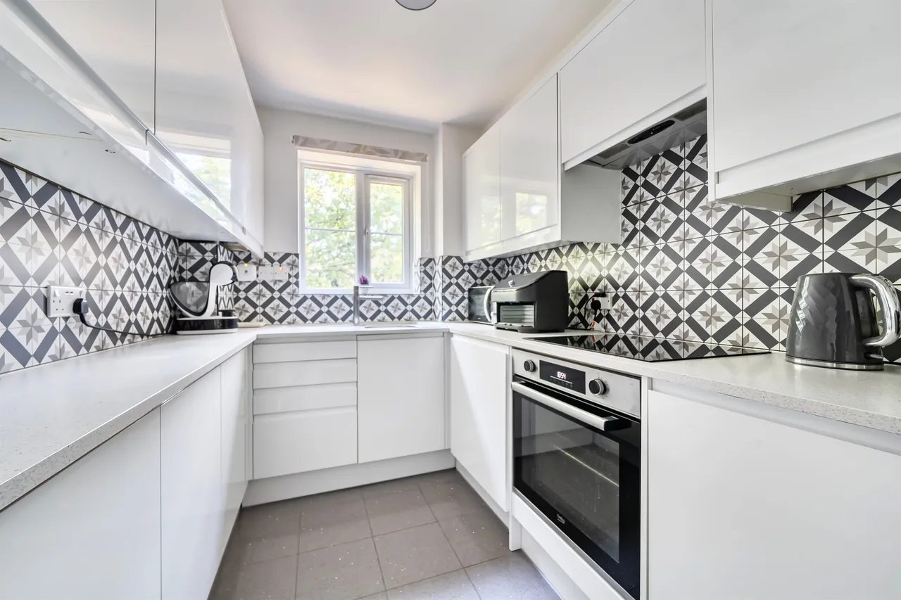 Gladbeck Way, Enfield, EN2, photo 3