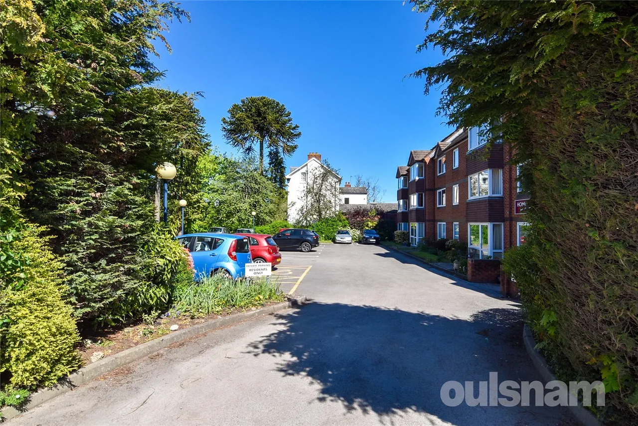 Alcester Road South, Kings Heath, Birmingham, West Midlands, B14 6DT, photo 13