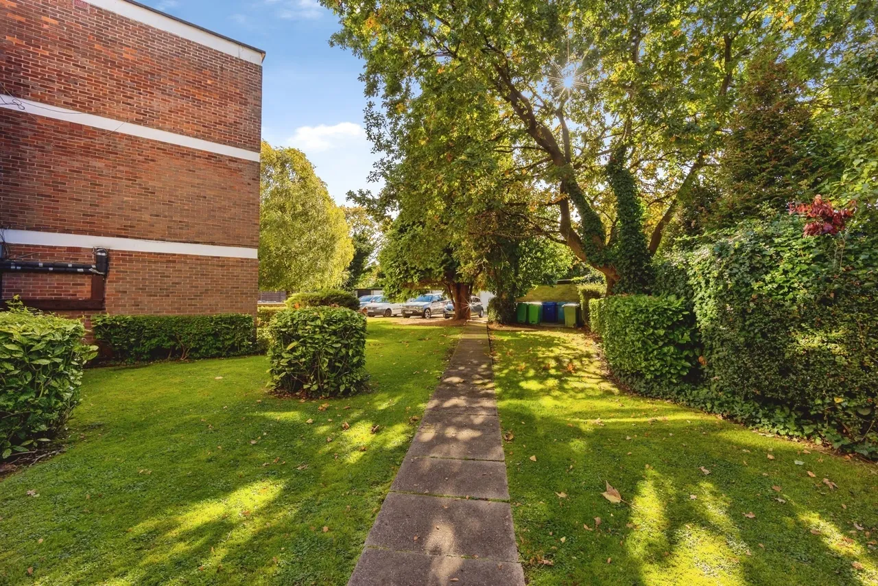 Ashstead Road, Sale, M33, photo 21