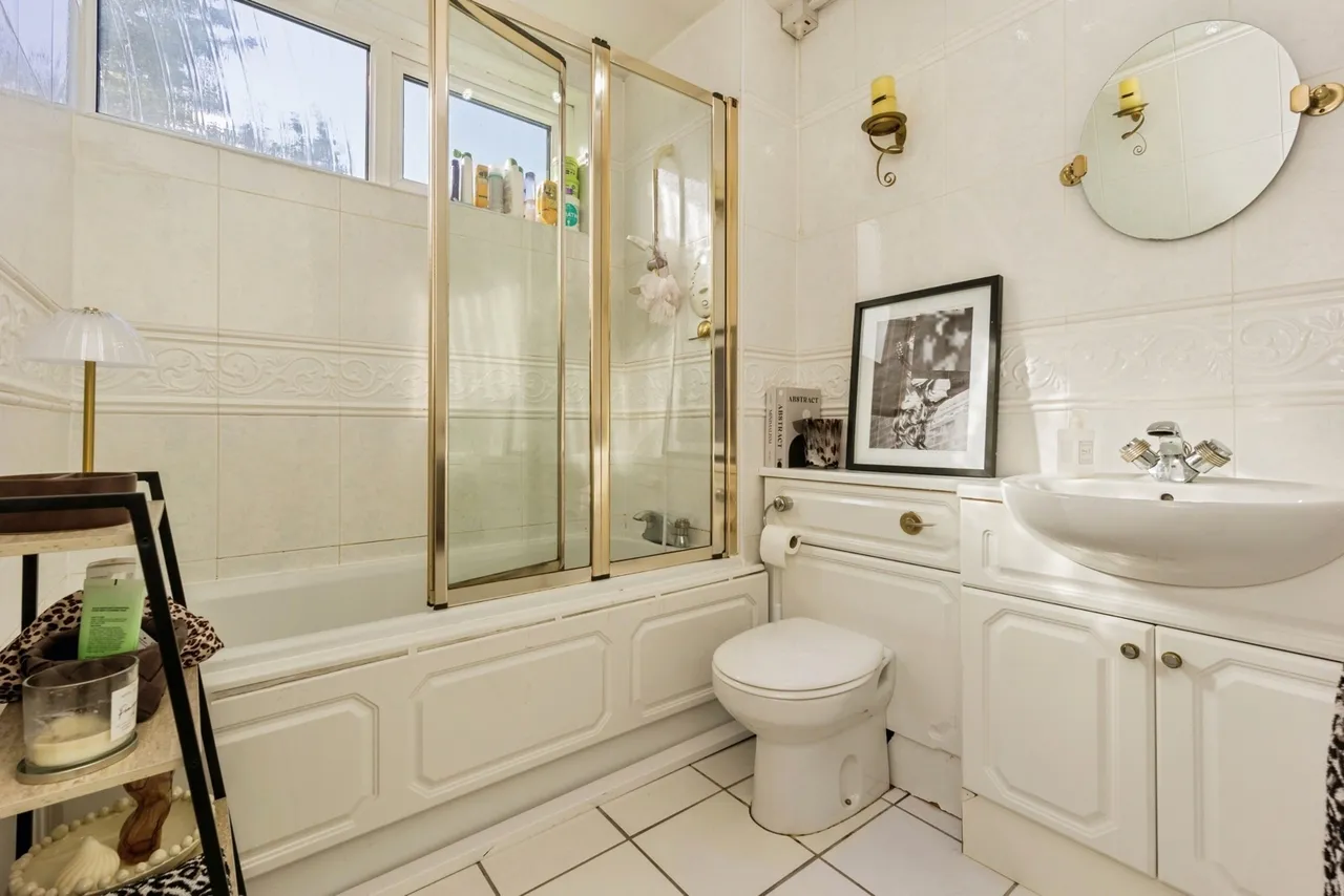 Ashstead Road, Sale, M33, photo 16