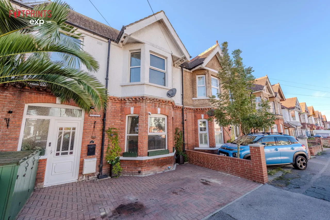 4 bed house for sale, Windsor Avenue, Margate, CT9