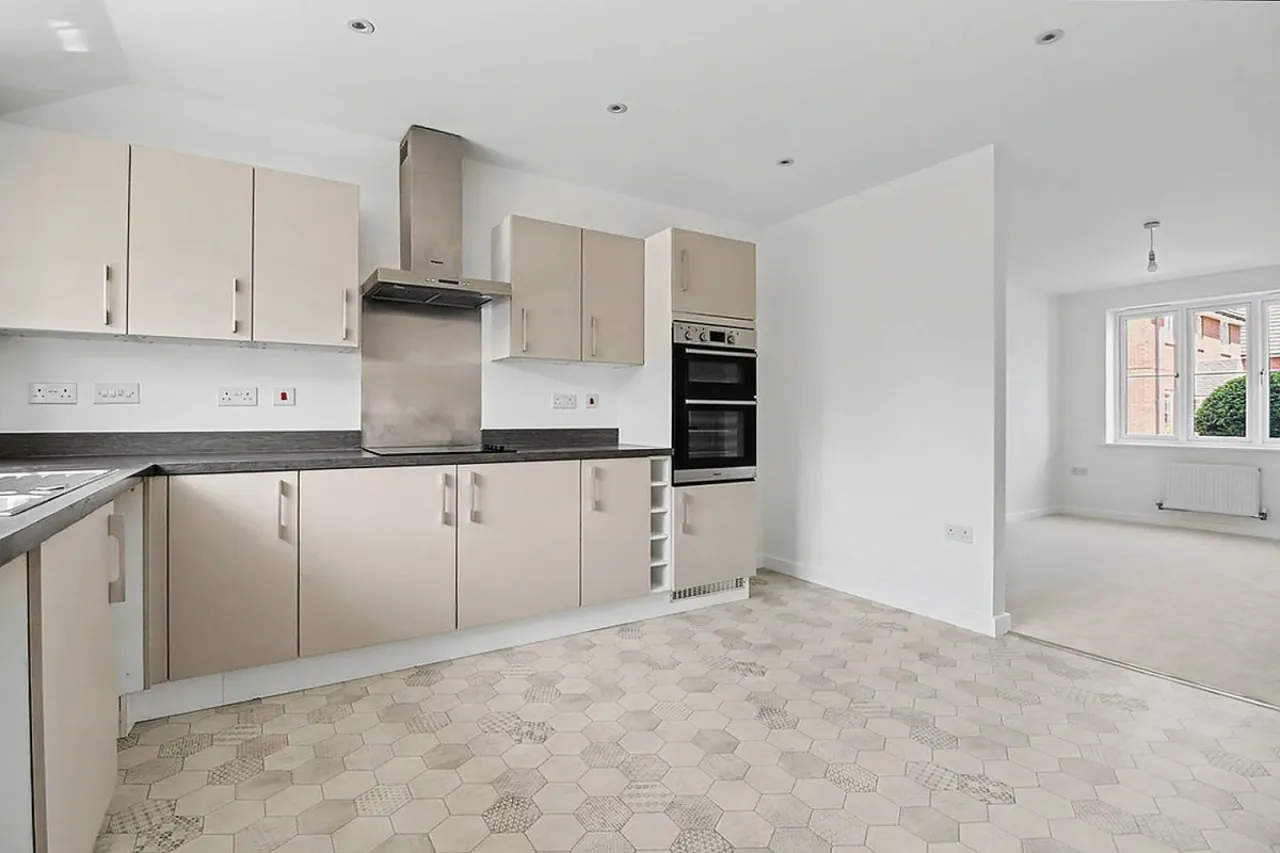Philip Taylor Drive, Crewe, photo 10
