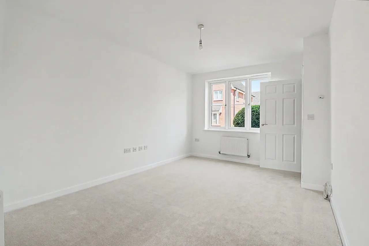 Philip Taylor Drive, Crewe, photo 8