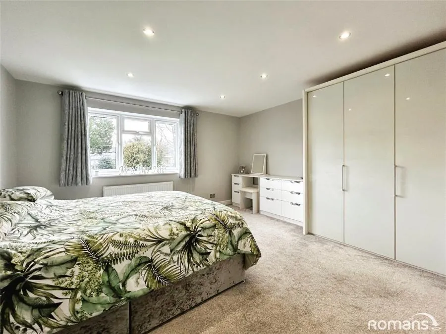 Coronation Road, Yateley, GU46, photo 8