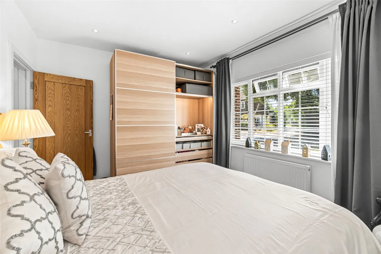 Park Close, Hampton, TW12 2SP, photo 17