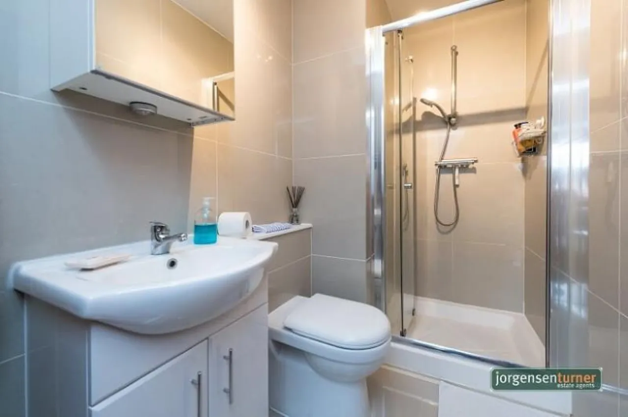 Kilburn High road, Kilburn, NW6, photo 8