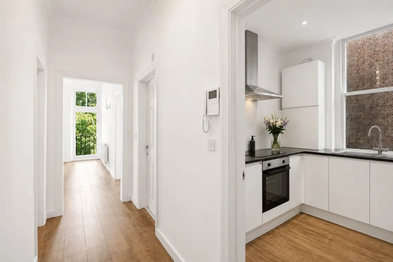Park Lodge, London, SW1X, photo 4