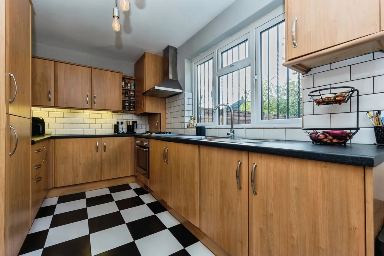 Princess Road, Chorlton, M21, photo 6